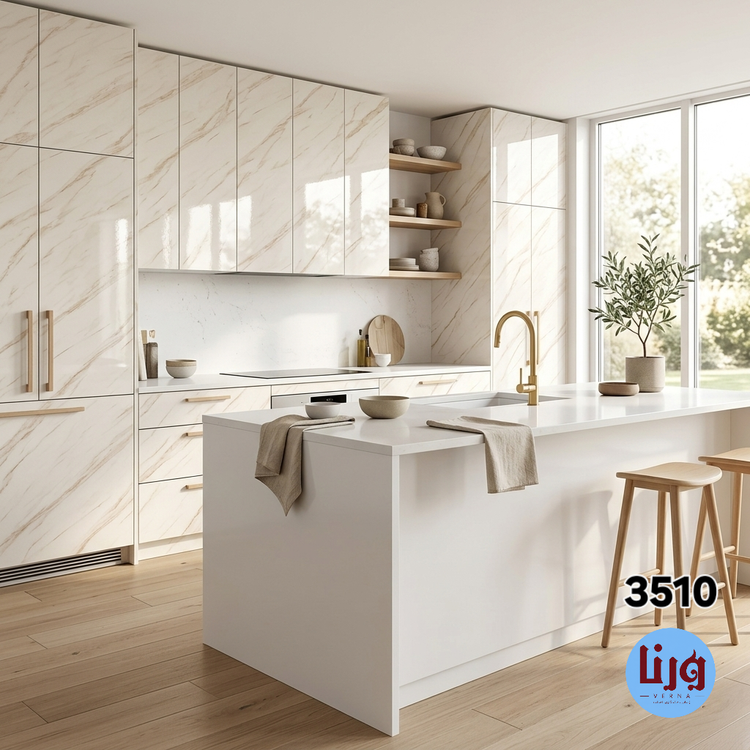 کابینت آشپزخانه بازسازی شده با برچسب کابینت سفید طرح سنگ هایگلاس رگه کرم کد 3510