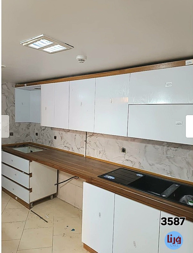 برچسب کابینت طرح سنگ هایگلاس طوسی با رگههای بژ کد 3587 | عرض 60 سانتیمتر