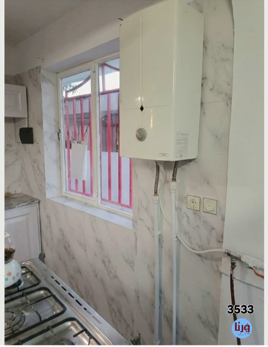 برچسب کابینت و سرامیک طرح سنگ سوپرمات سفید رگه طوسی ضخیم کد 3533 عرض ۶۰ سانتیمتر