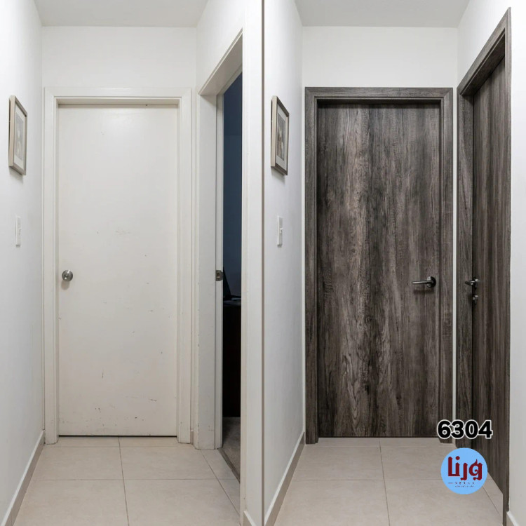 برچسب کابینت، درب و کمد طرح چوب طوسی قهوهای کد ۶۳۰۴ | عرض ۹۰ سانتیمتر